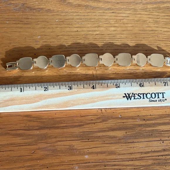 Kenneth Jay Lane Gold Scarab Vintage Bracelet - Picture 5 of 11